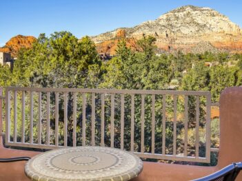 Far Pavilions, Alma de Sedona Inn